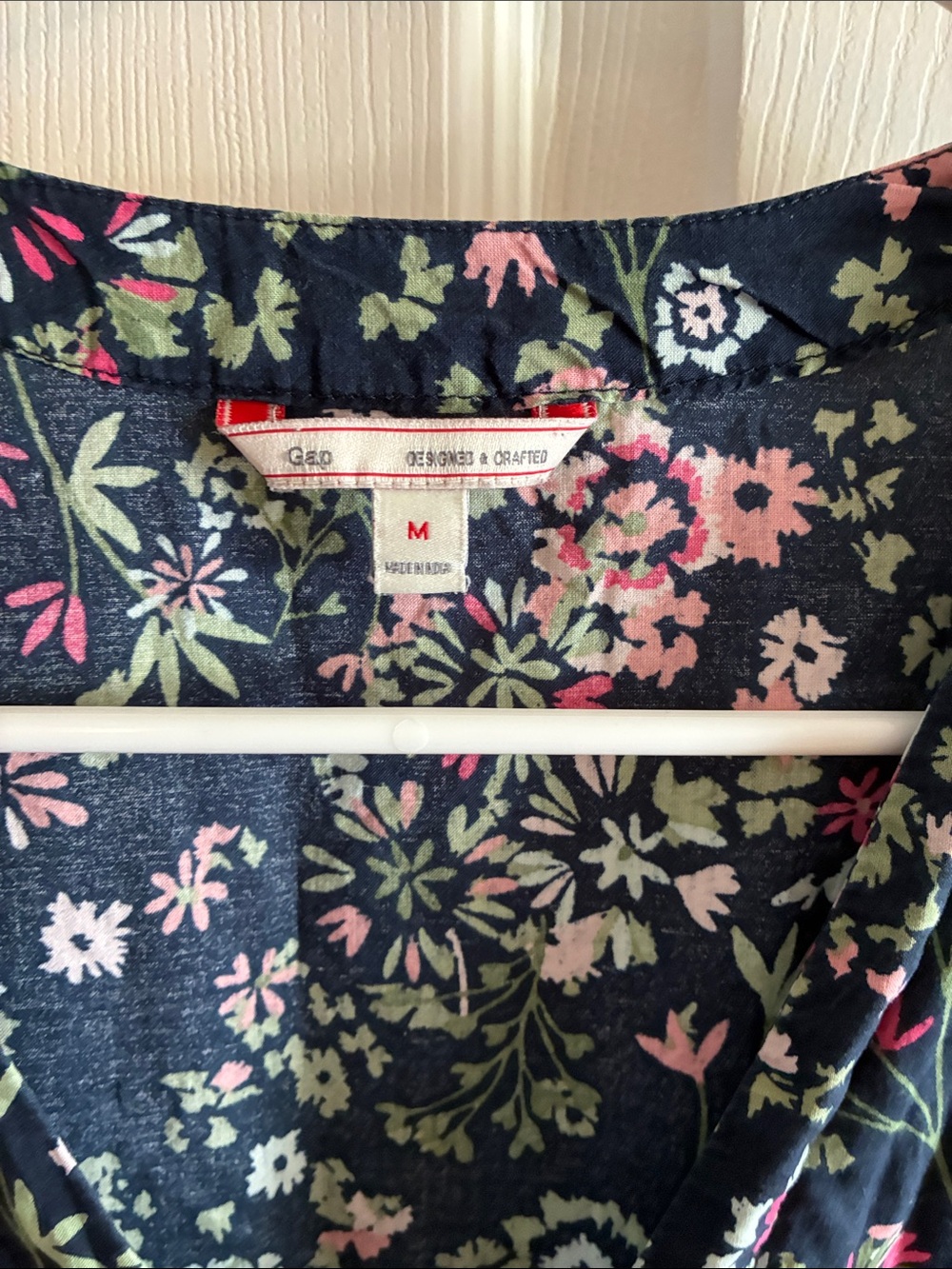 Gap floral dress size medium - Picture 2 of 9